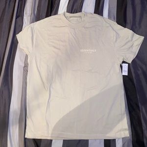 MEN ESSENTIALS Fear Of God T-Shirt Wheat SIZE M